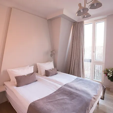 Redstone Boutique 4*