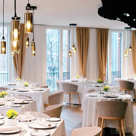 מלון Redstone Boutique 4*