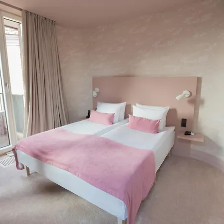 Redstone Boutique Hotel 4*